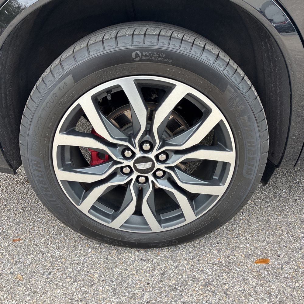 2022 Cadillac XT6 - Image 46