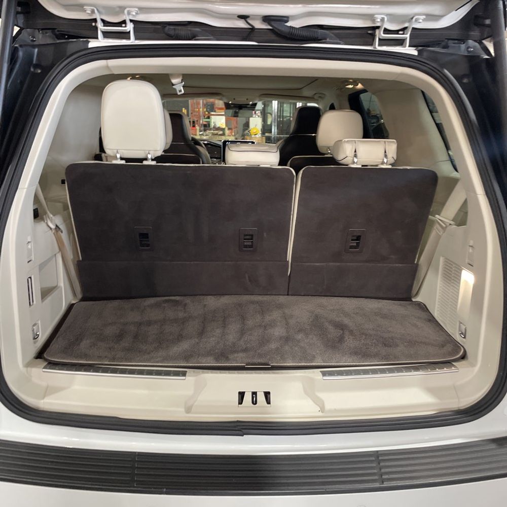 2021 Lincoln Navigator - Image 7