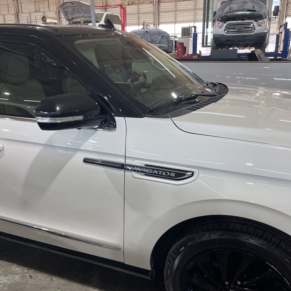 2021 Lincoln Navigator - Image 24