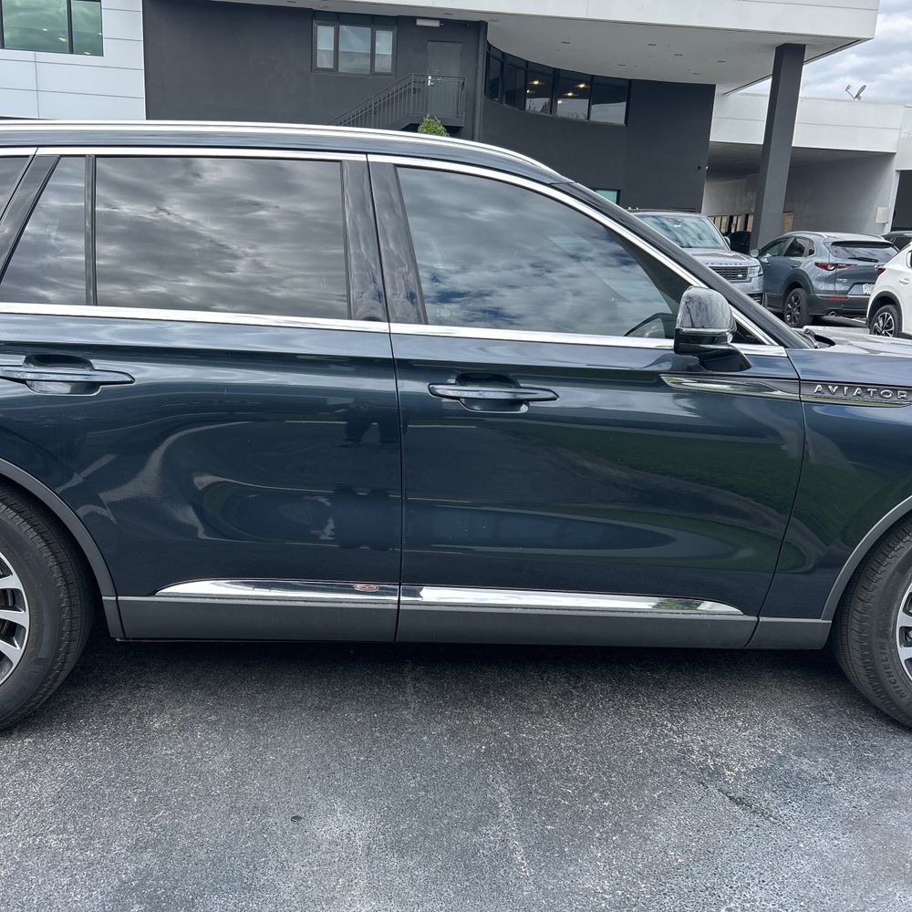 2023 Lincoln Aviator - Image 8