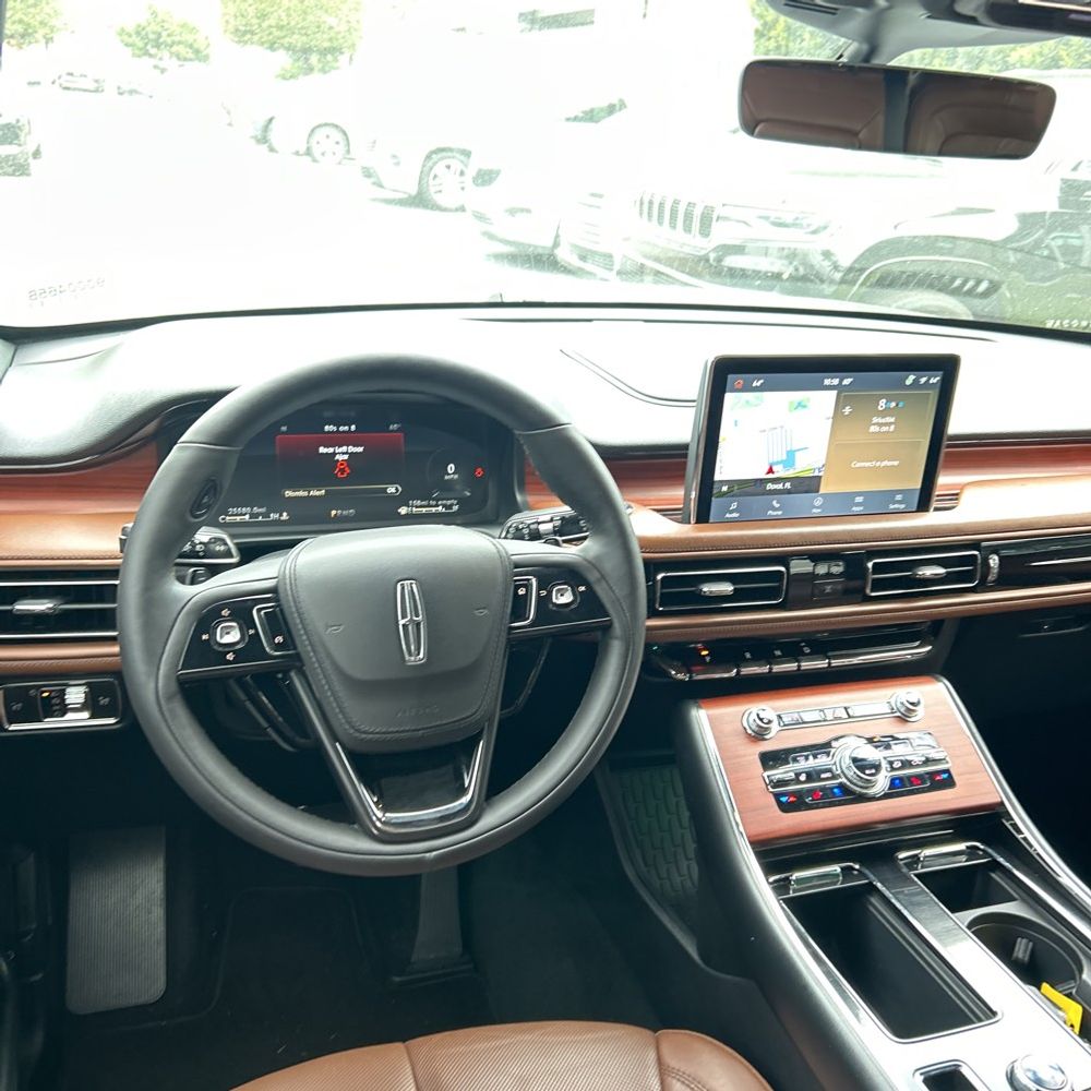 2023 Lincoln Aviator - Image 12