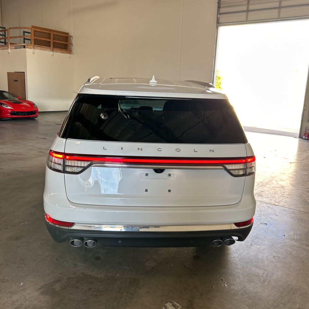2020 Lincoln Aviator - Image 4