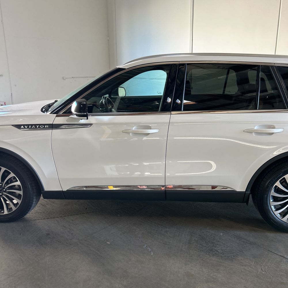 2020 Lincoln Aviator - Image 29