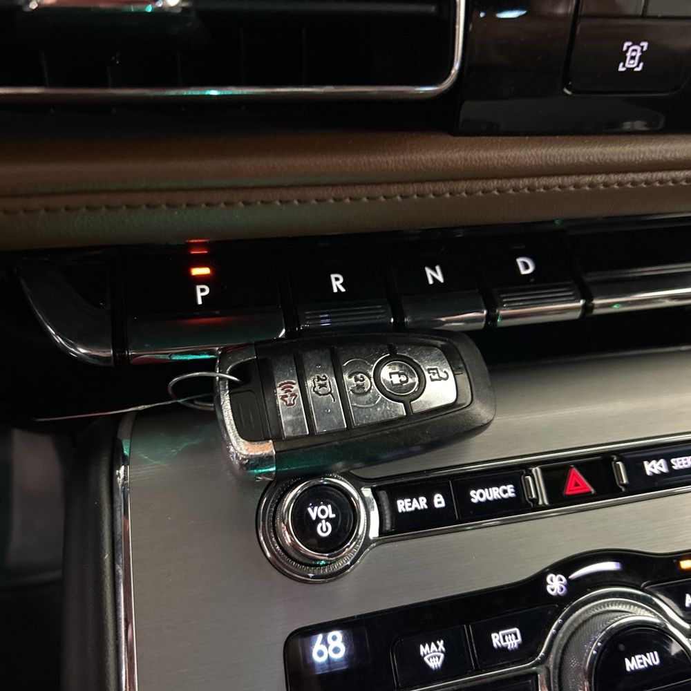 2020 Lincoln Aviator - Image 43