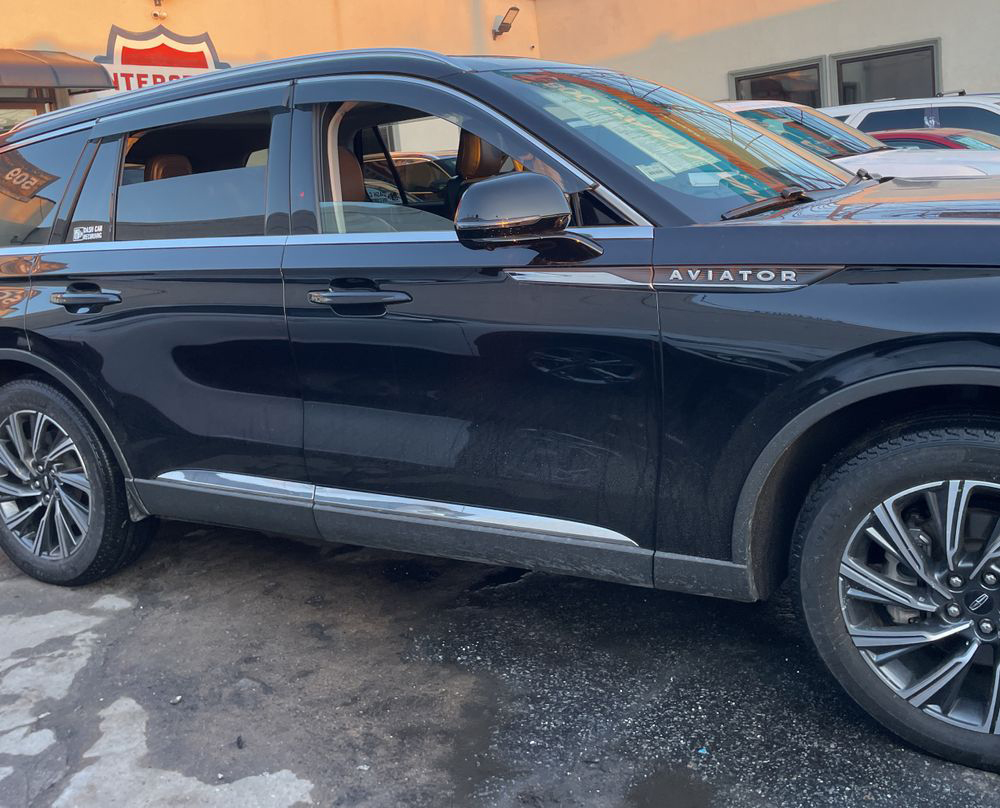 2025 Lincoln Aviator - Image 6