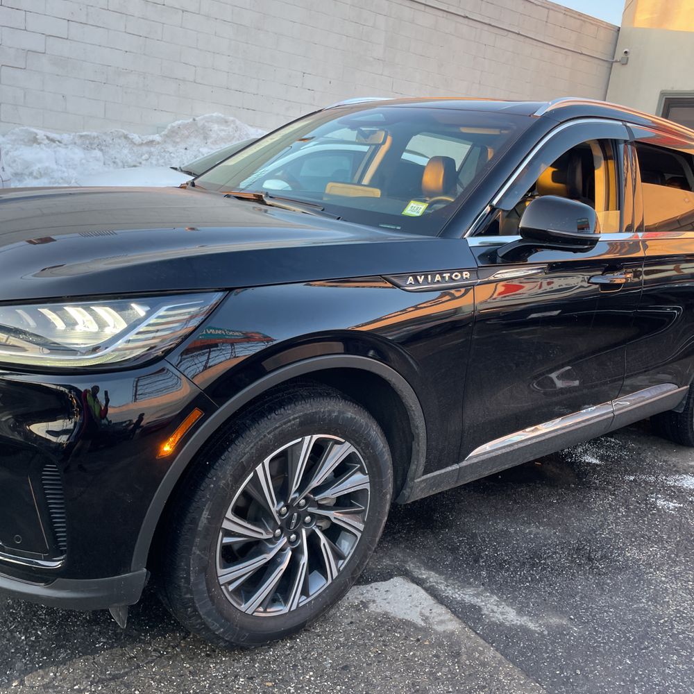 2025 Lincoln Aviator - Image 9