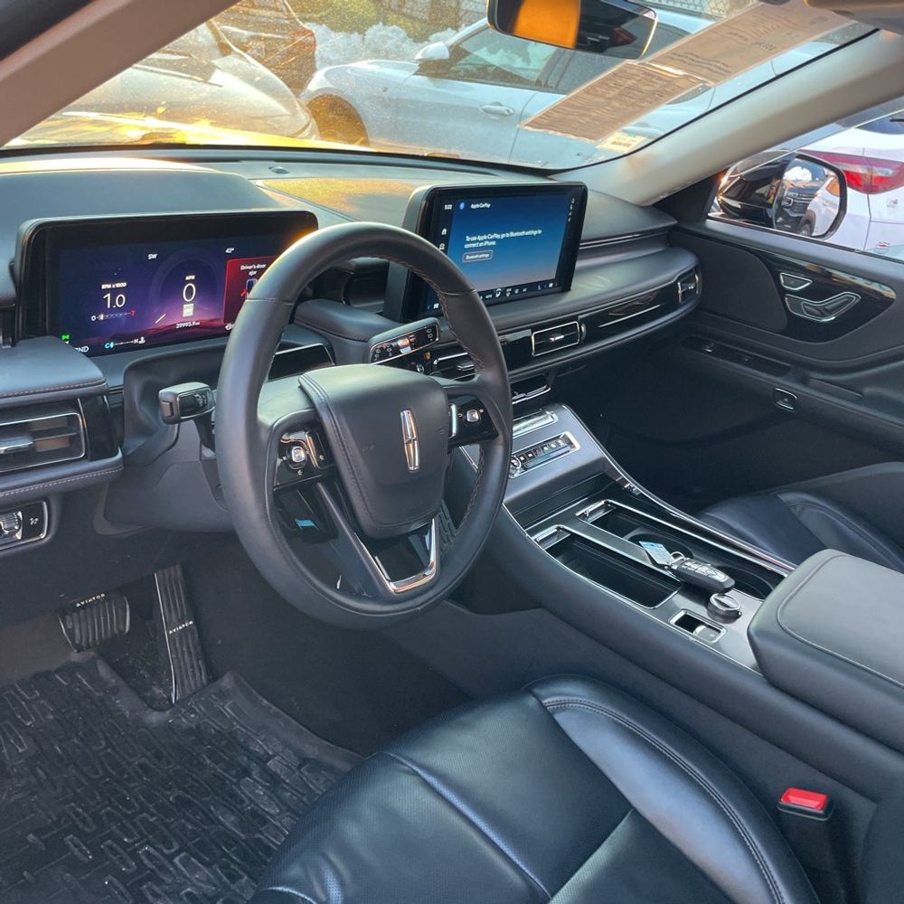 2025 Lincoln Aviator - Image 14