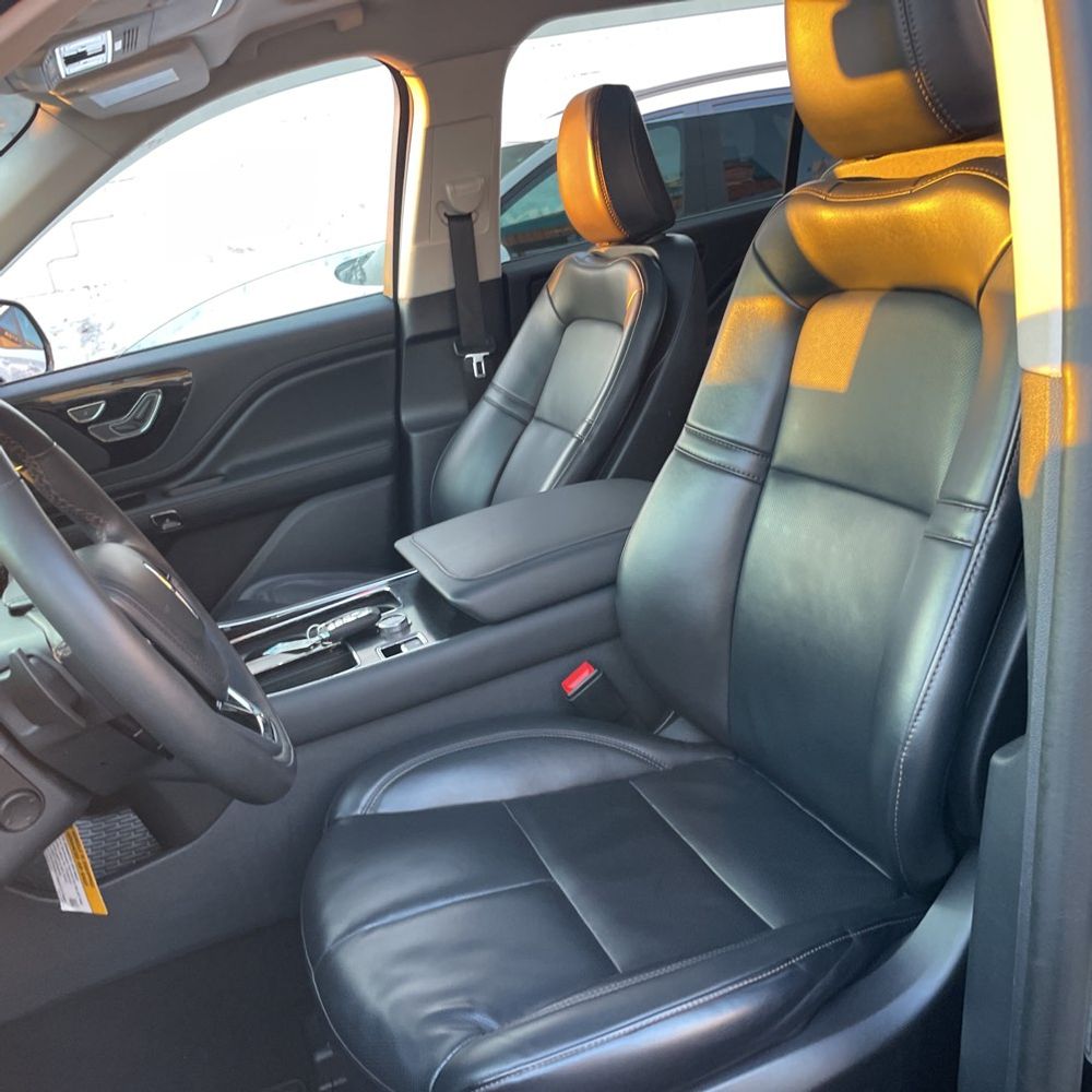 2025 Lincoln Aviator - Image 41