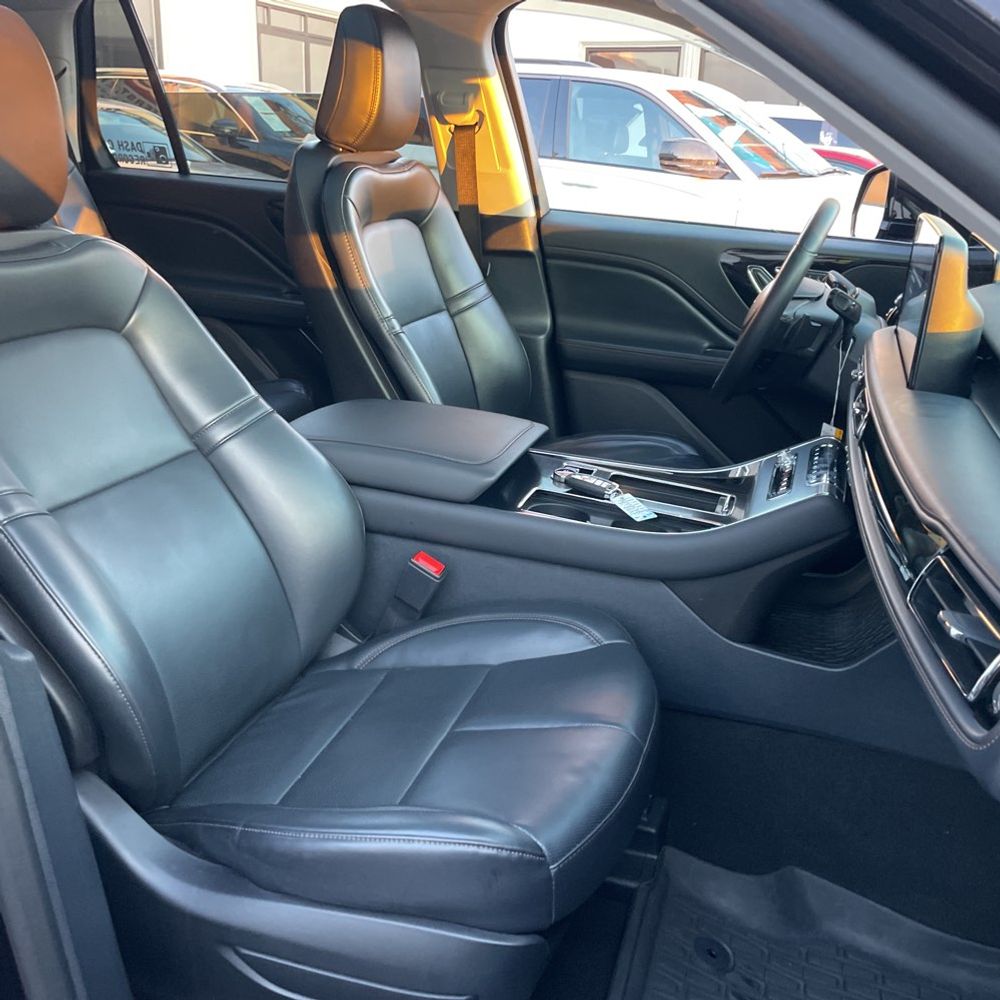 2025 Lincoln Aviator - Image 48