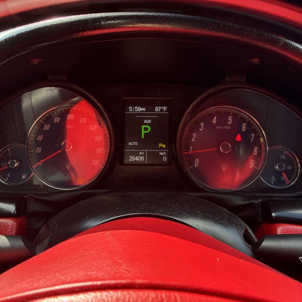 2017 Maserati GranTurismo - Image 2