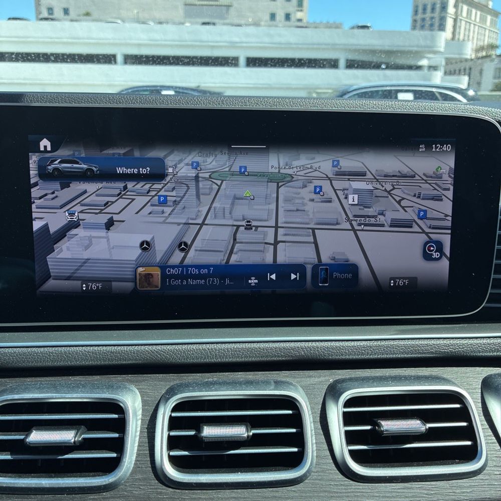 2025 Mercedes-Benz GLE - Image 16