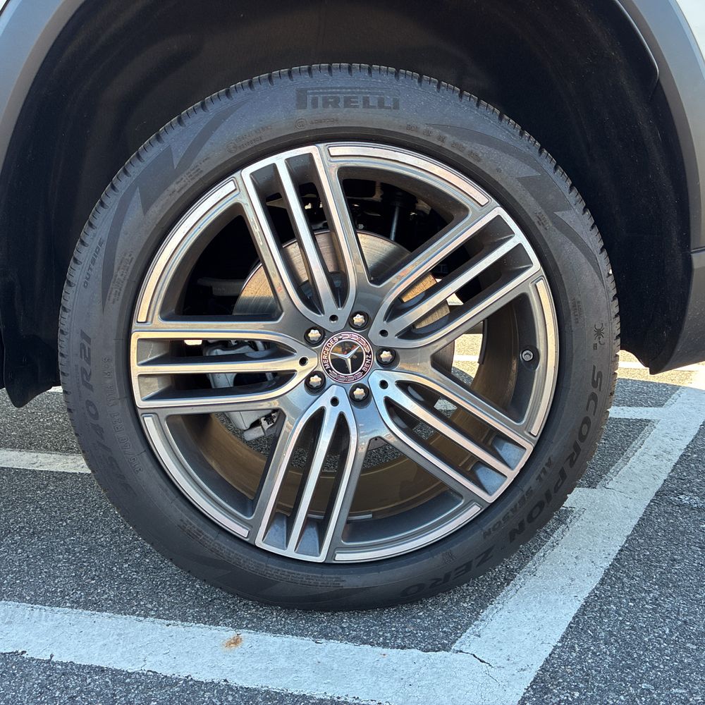 2024 Mercedes-Benz GLS - Image 25