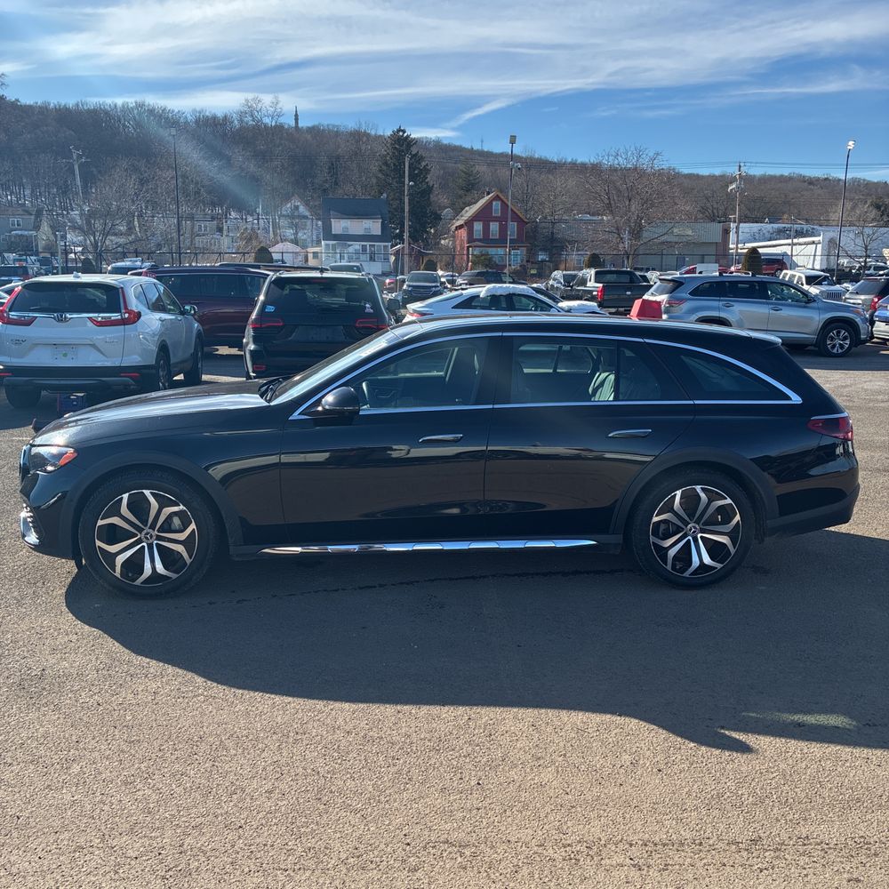 2025 Mercedes-Benz E-Class - Image 14