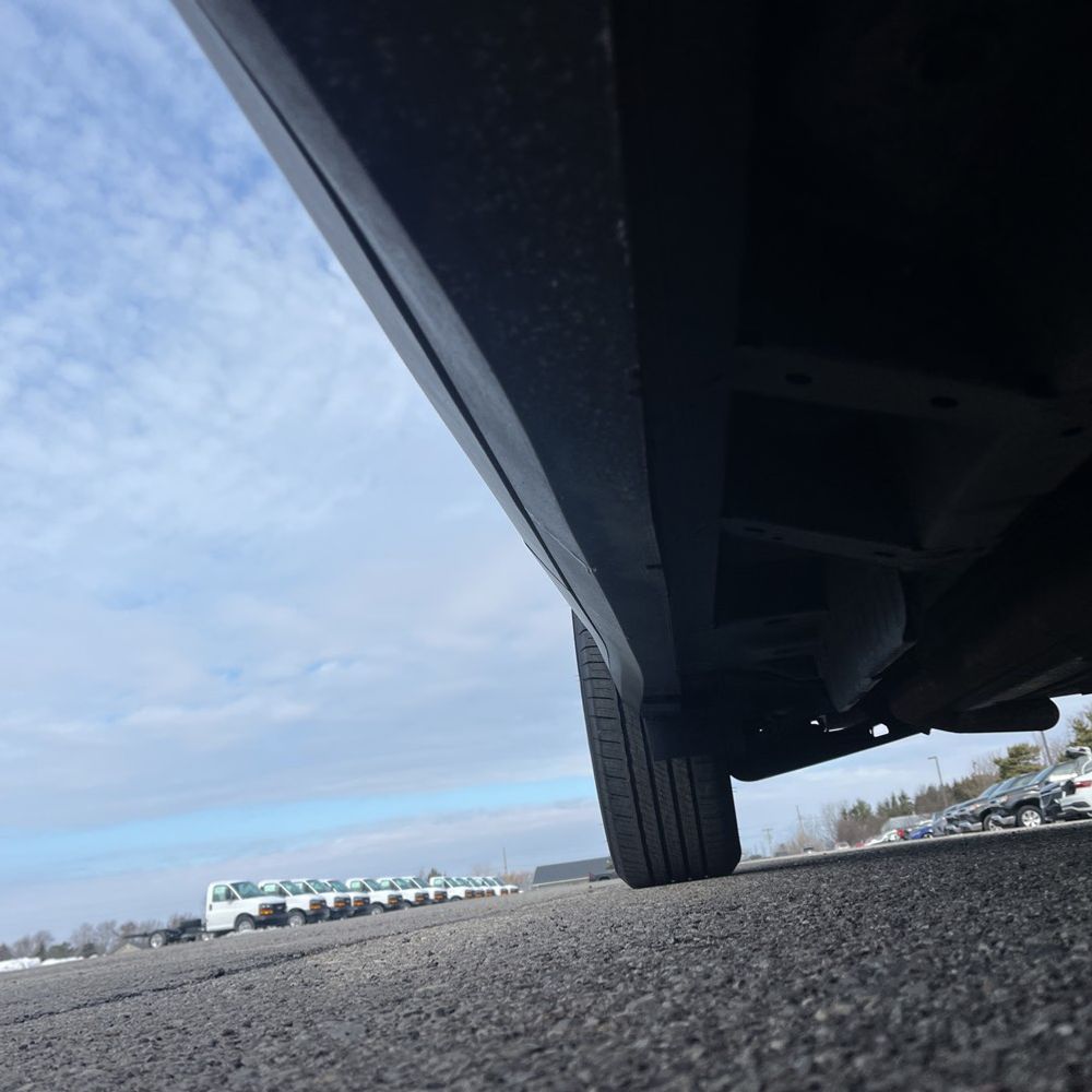 2025 Cadillac XT5 - Image 27