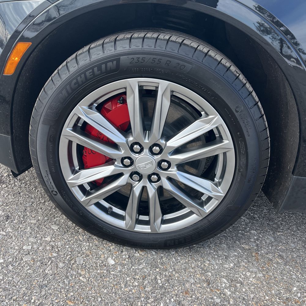 2025 Cadillac XT5 - Image 33