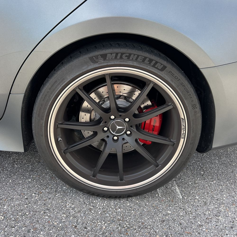 2019 Mercedes-Benz AMG GT - Image 38