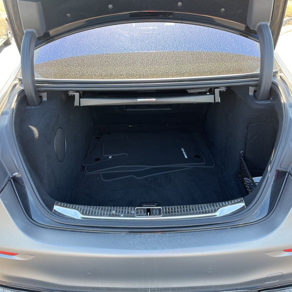 2022 Mercedes-Benz S-Class - Image 3