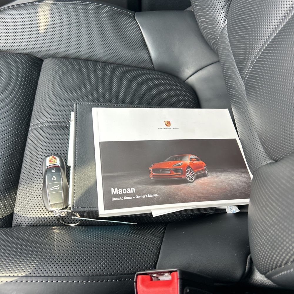 2024 Porsche Macan T - Image 10
