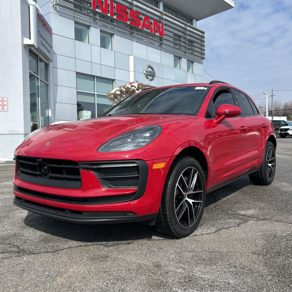 2024 Porsche Macan T