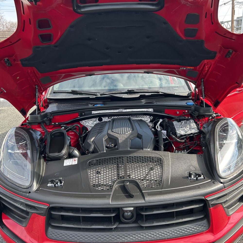 2024 Porsche Macan T - Image 51