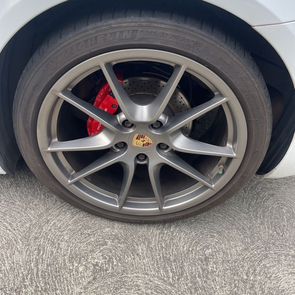 2016 Porsche Cayman - Image 12