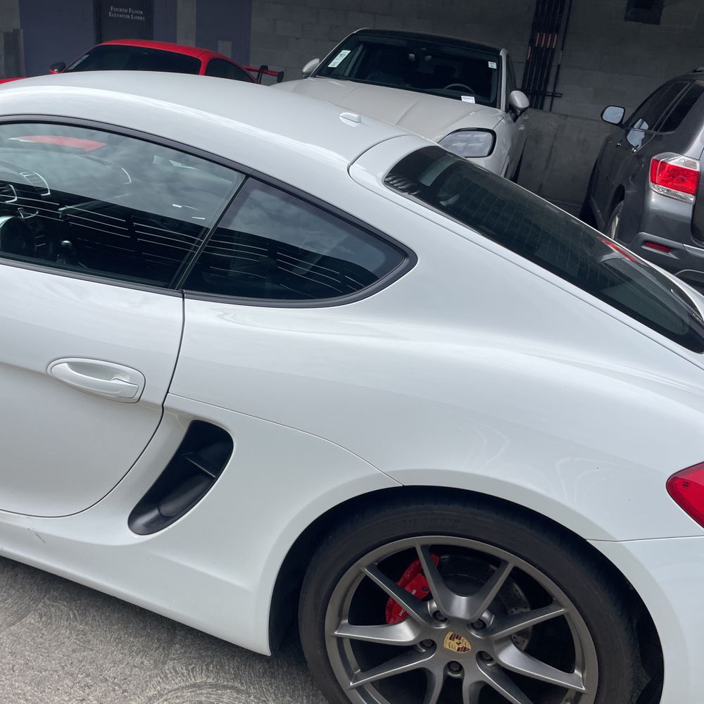 2016 Porsche Cayman - Image 14