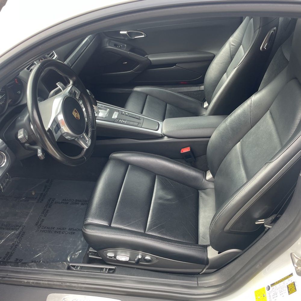 2016 Porsche Cayman - Image 29