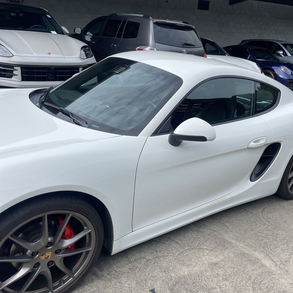 2016 Porsche Cayman - Image 35
