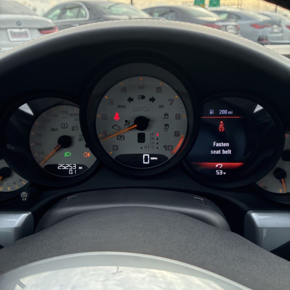 2015 Porsche 911 GT3 - Image 26