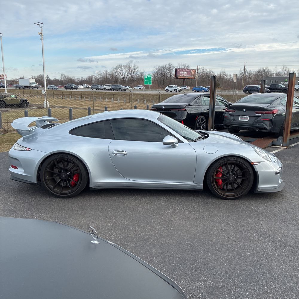 2015 Porsche 911 GT3 - Image 27