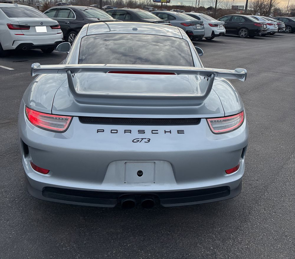 2015 Porsche 911 GT3 - Image 28