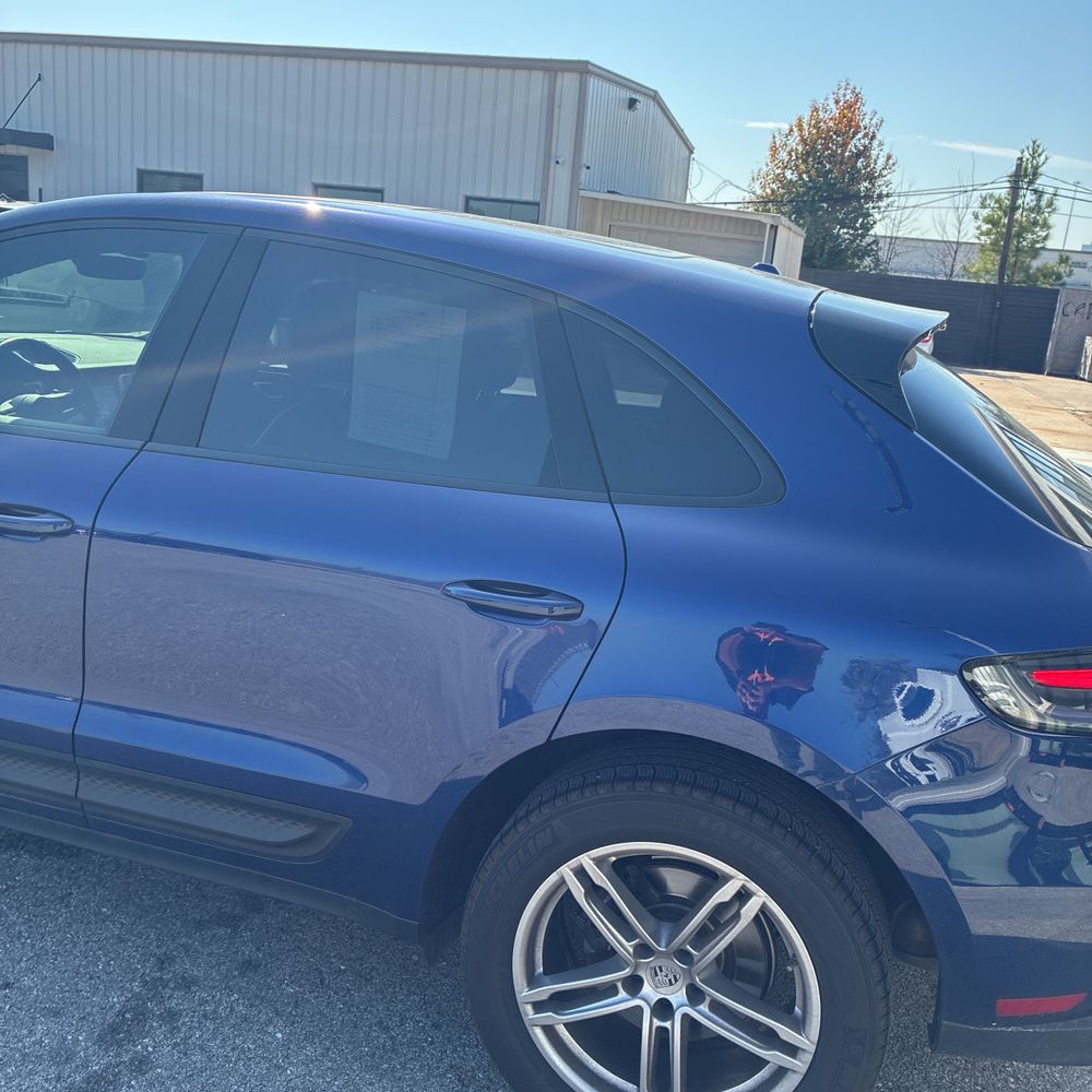 2024 Porsche Macan - Image 48