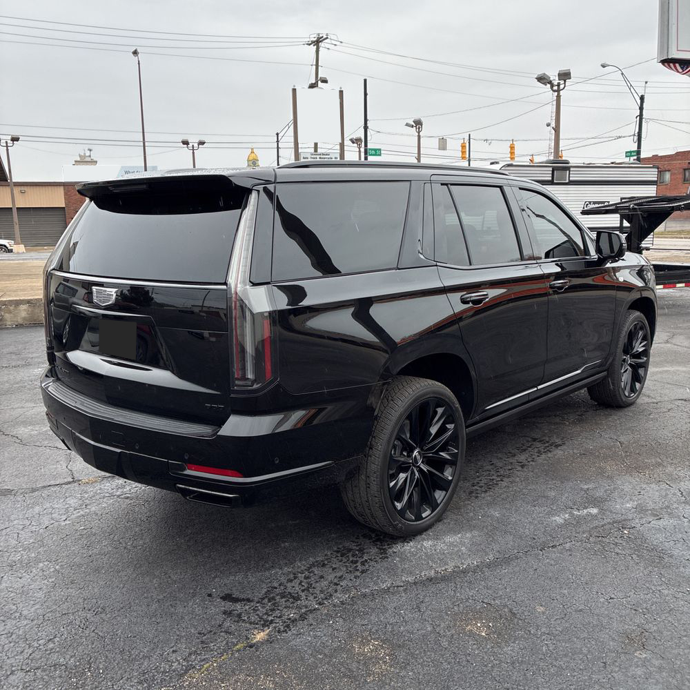 2026 Cadillac Escalade - Image 14