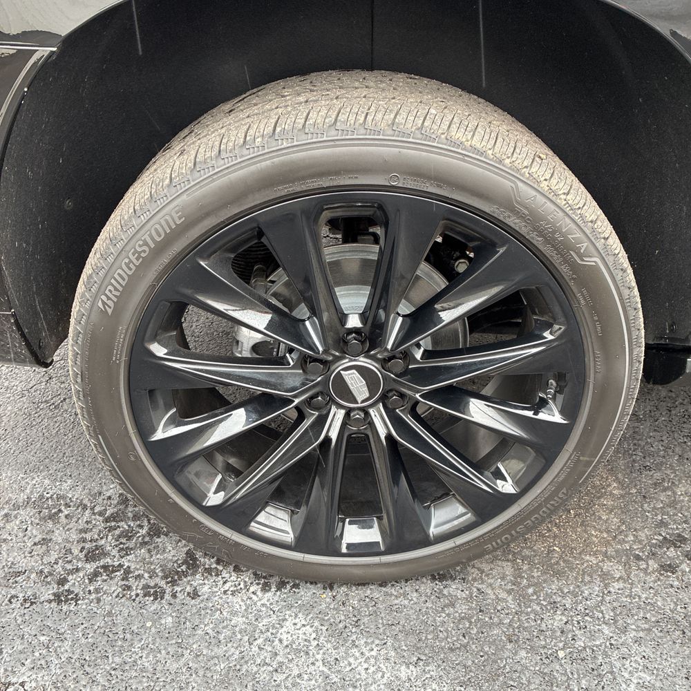 2026 Cadillac Escalade - Image 19