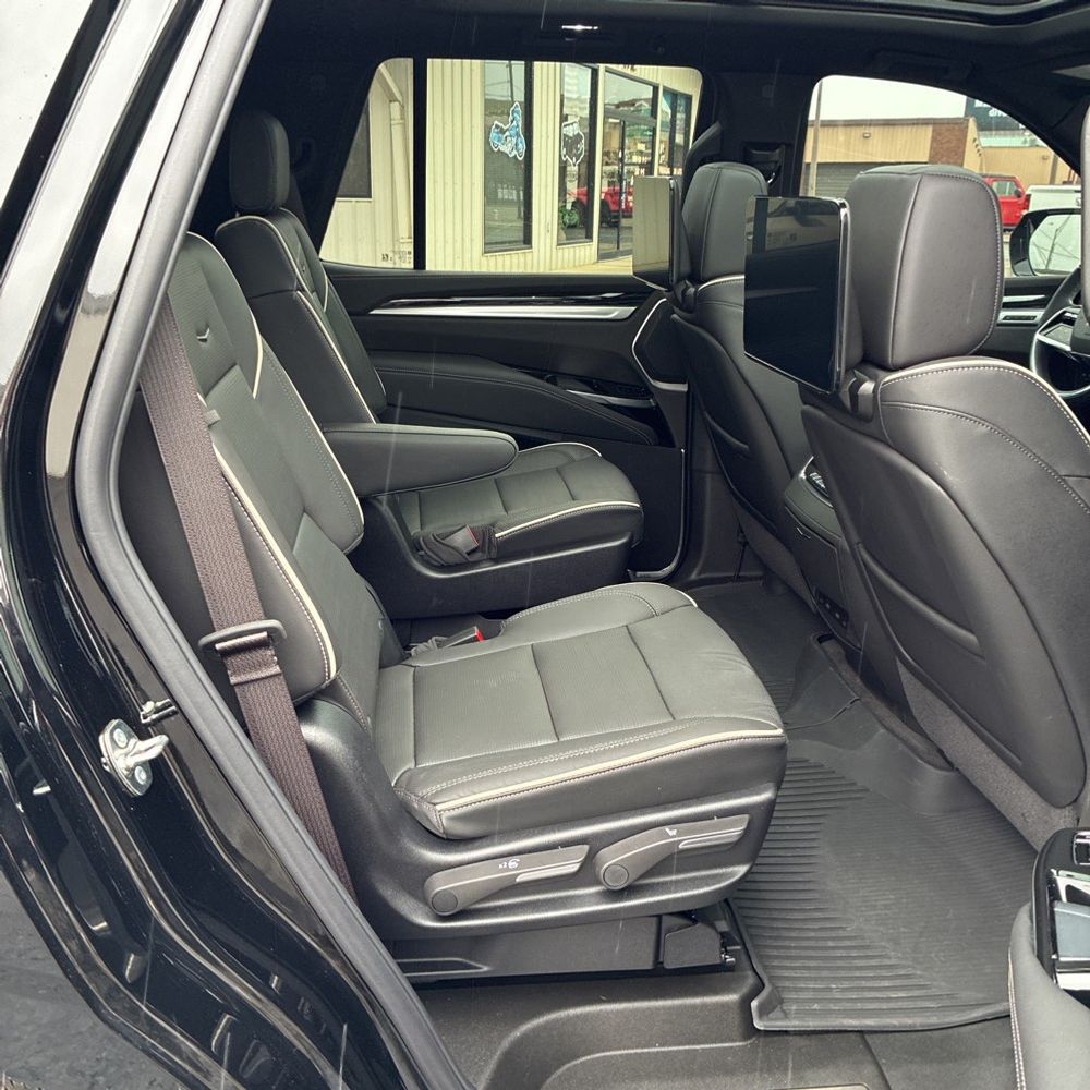 2026 Cadillac Escalade - Image 52