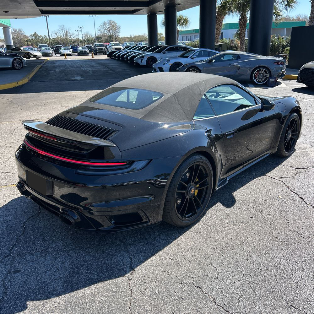 2021 Porsche 911 - Image 32
