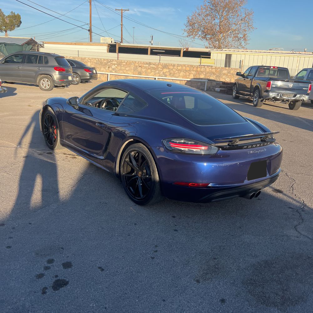 2022 Porsche 718 Cayman - Image 23