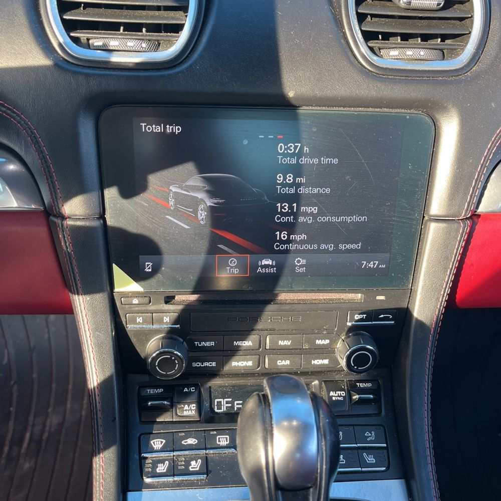2022 Porsche 718 Cayman - Image 30