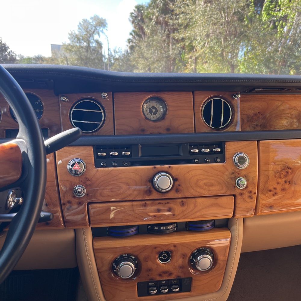 2010 Rolls-Royce Phantom - Image 13