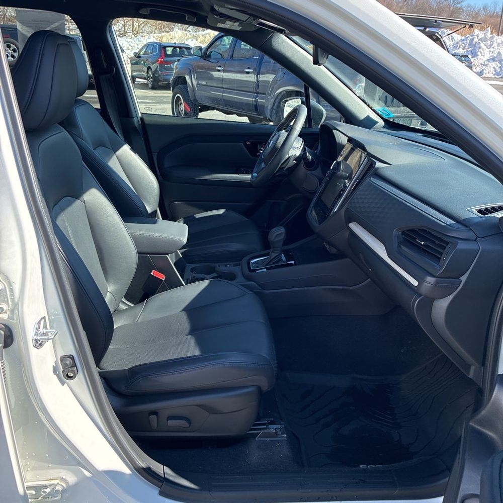2025 Subaru Forester - Image 24