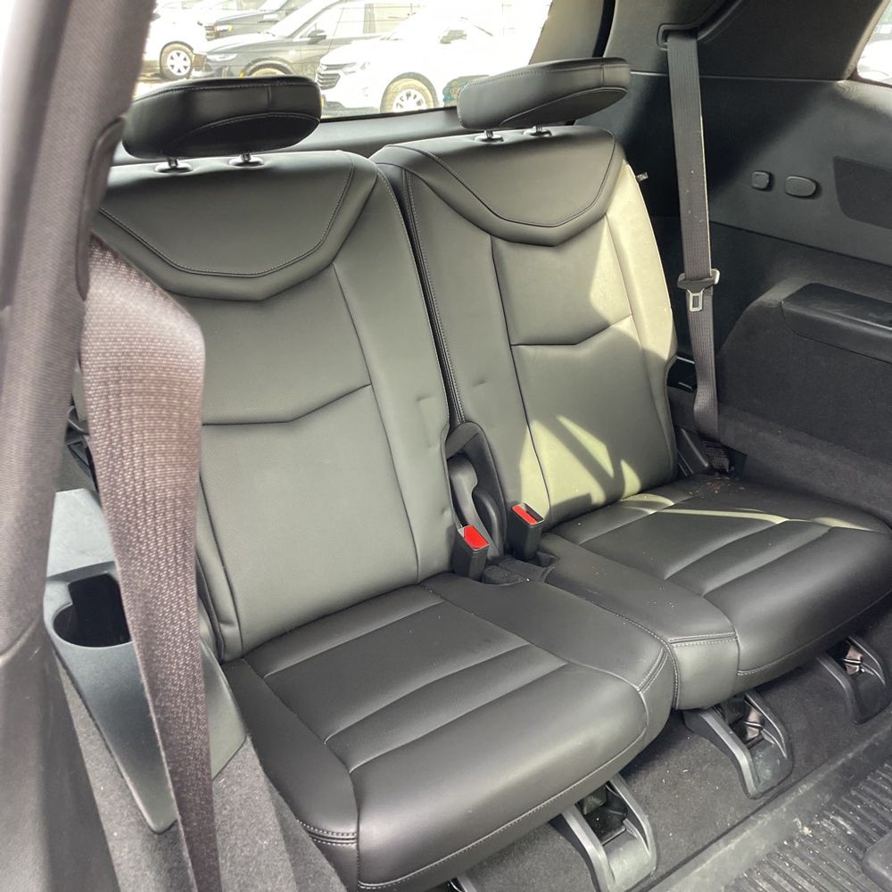 2023 Cadillac XT6 - Image 10