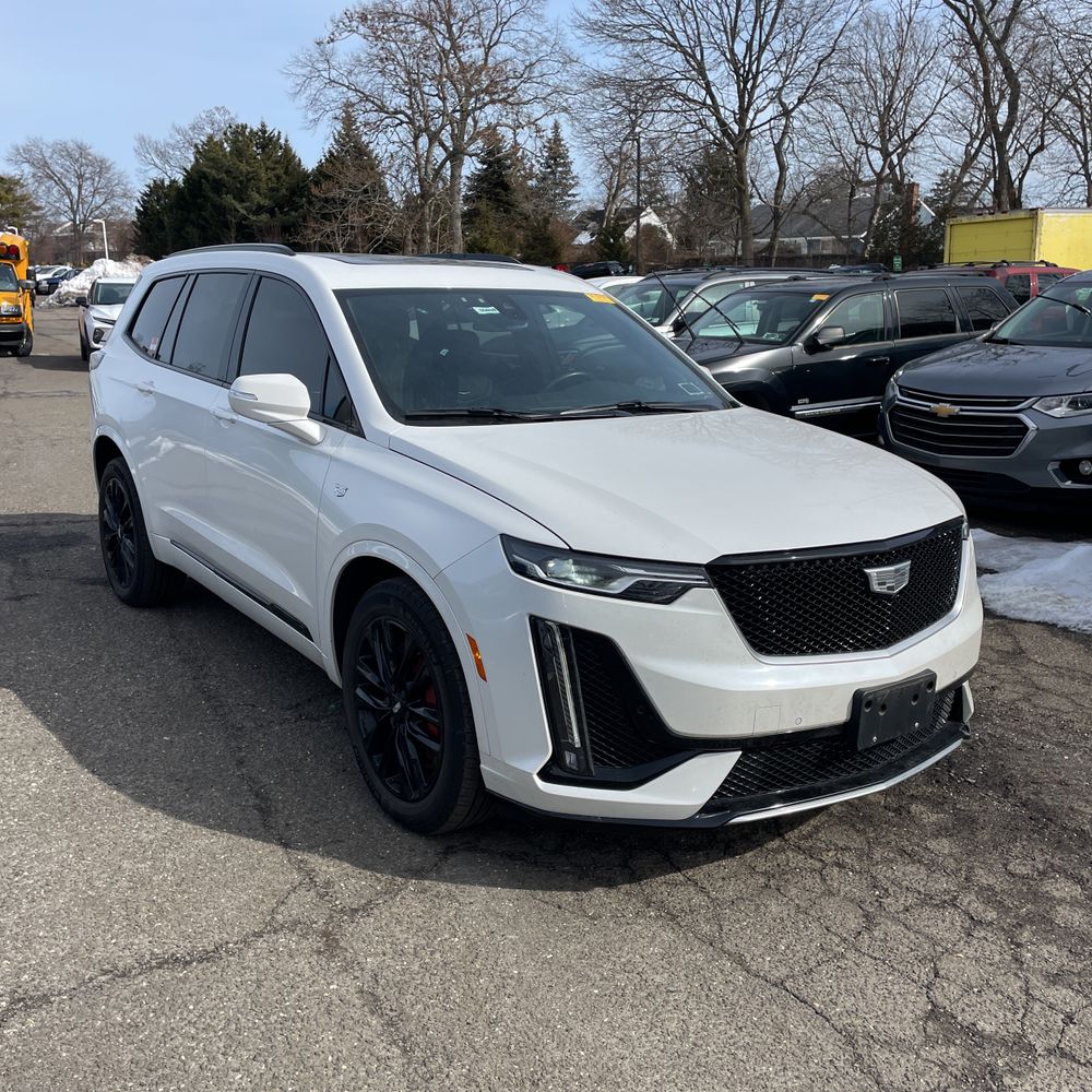 2023 Cadillac XT6 - Image 22