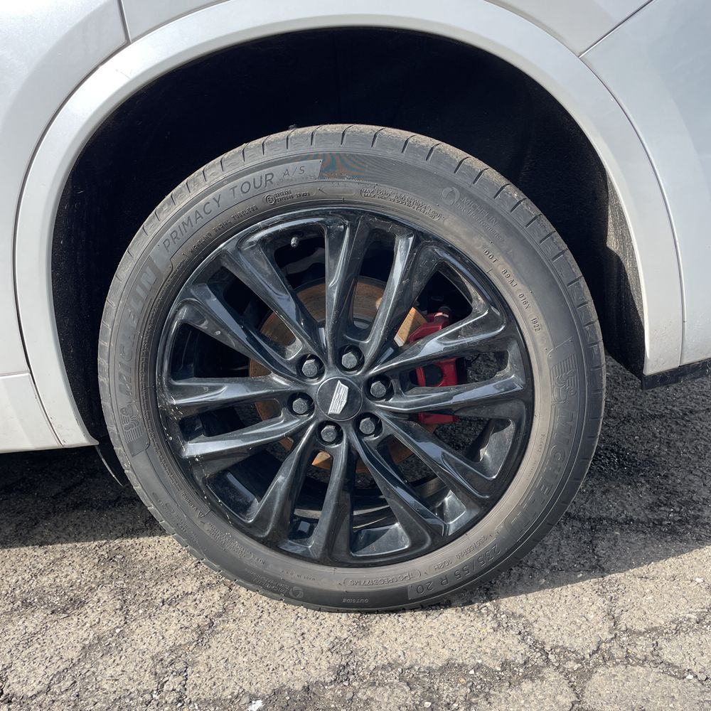 2023 Cadillac XT6 - Image 28