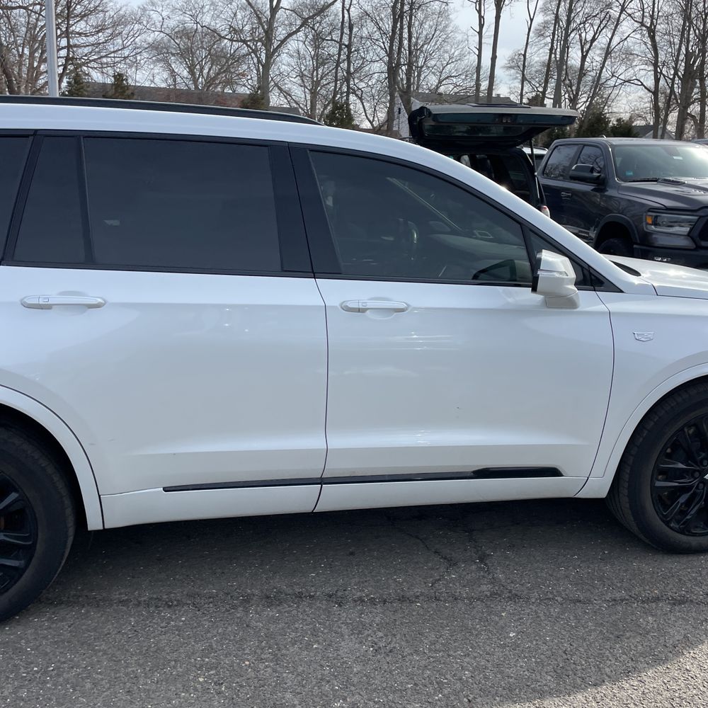 2023 Cadillac XT6 - Image 29