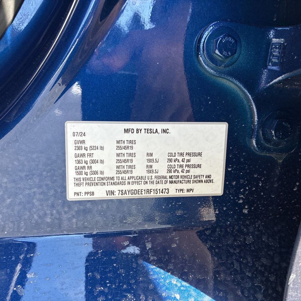2024 Tesla Model Y Long Range - Image 5