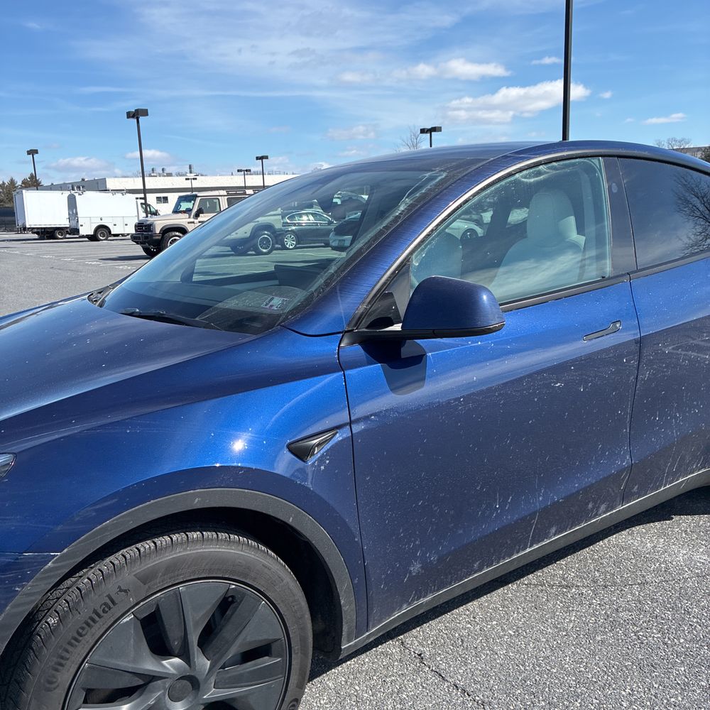 2024 Tesla Model Y Long Range - Image 34