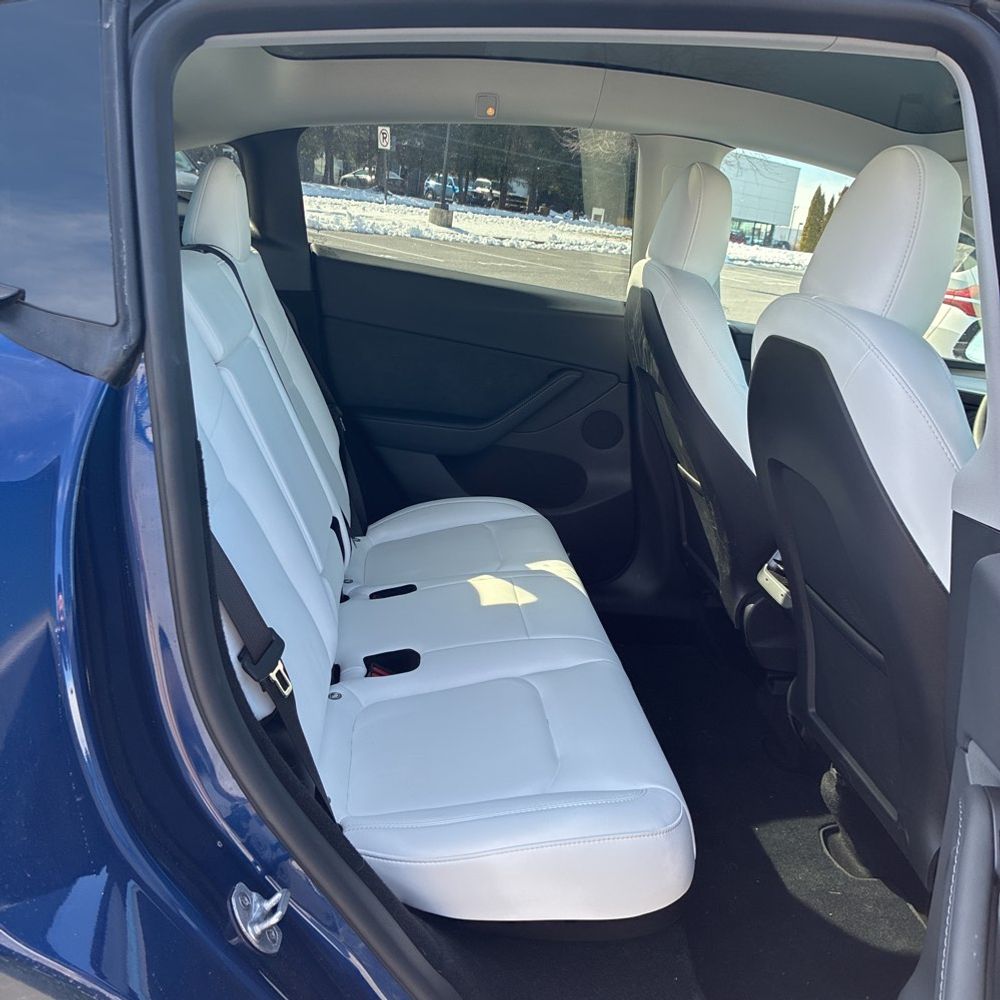 2024 Tesla Model Y Long Range - Image 44