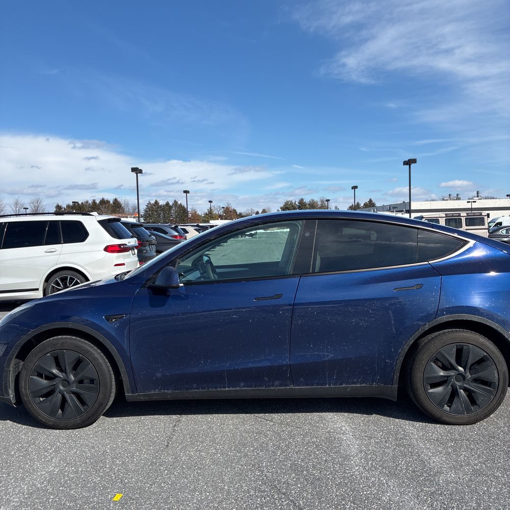 2024 Tesla Model Y Long Range - Image 46