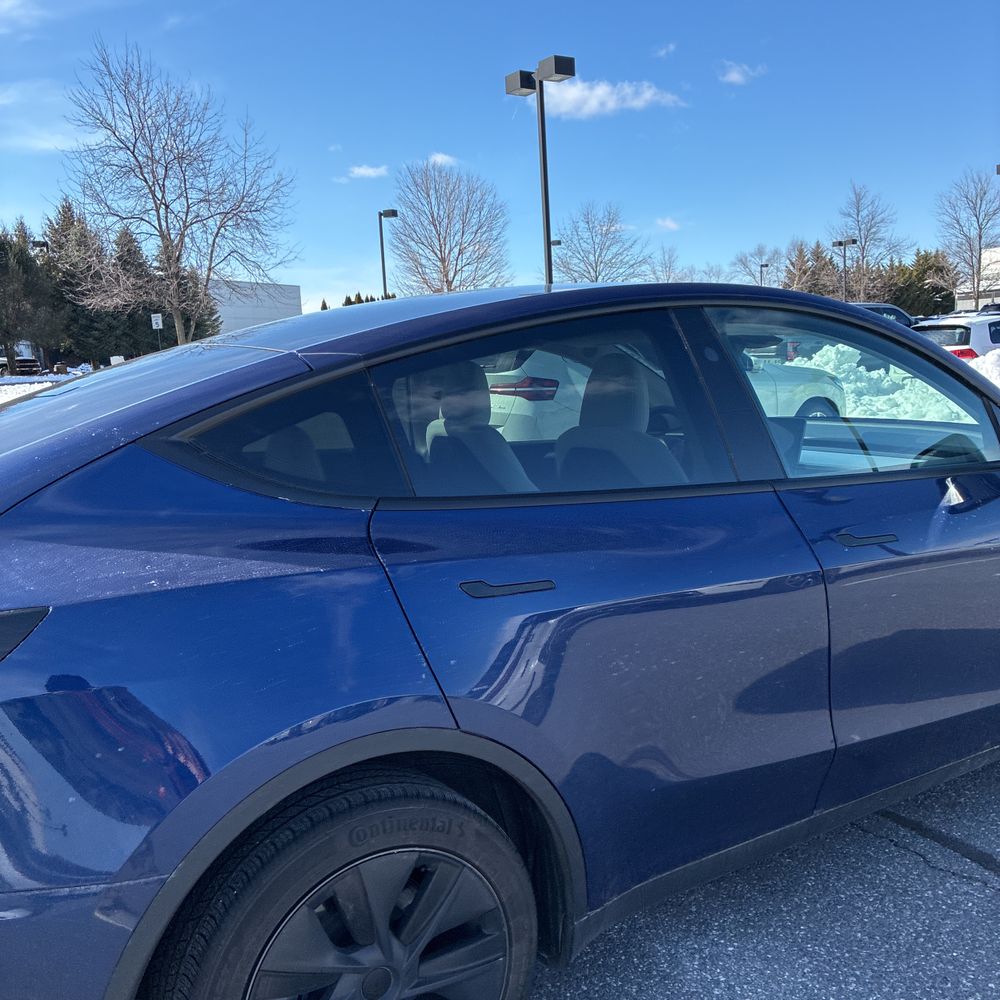 2024 Tesla Model Y Long Range - Image 48