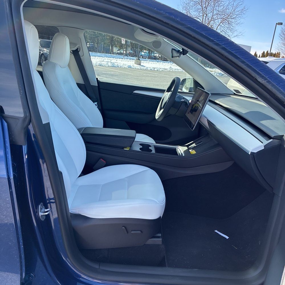 2024 Tesla Model Y Long Range - Image 50